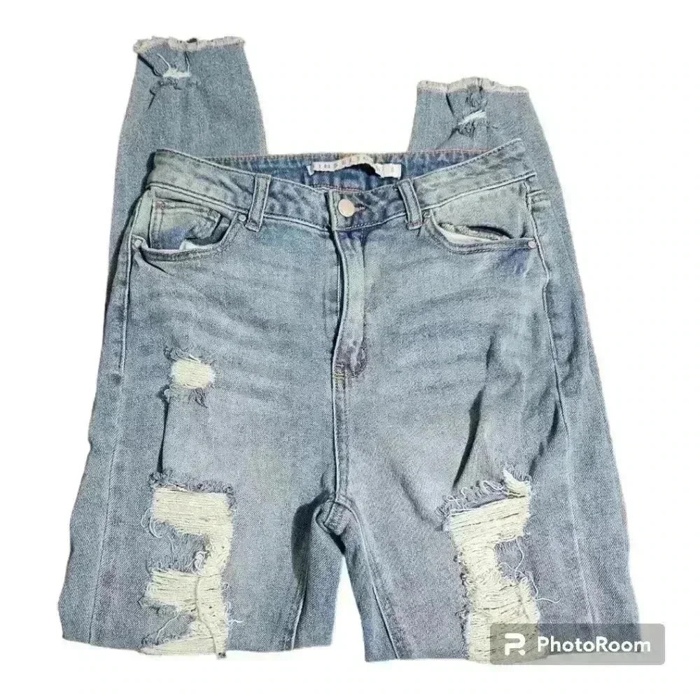 Juniors distressed tinseltown jeans! - Picture 1 of 3
